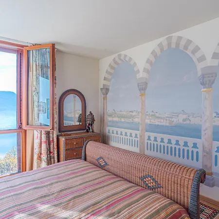 Villa Charming With Private Pool! Civenna