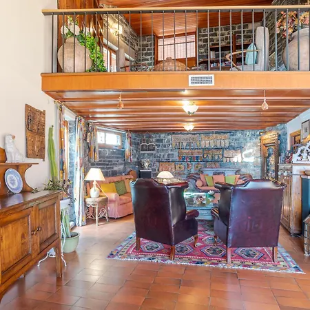 Charming With Private Pool! Villa *
