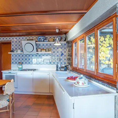 Charming With Private Pool! * Civenna